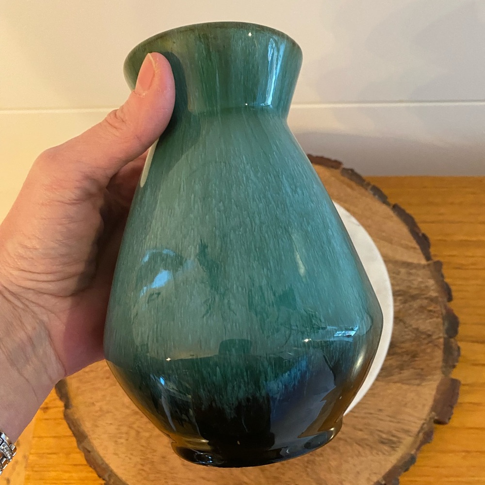 Mid Century Modern Blue Mountain Pottery Mid Size Ceramic Vase Drip Glaze - Picture 5 of 12